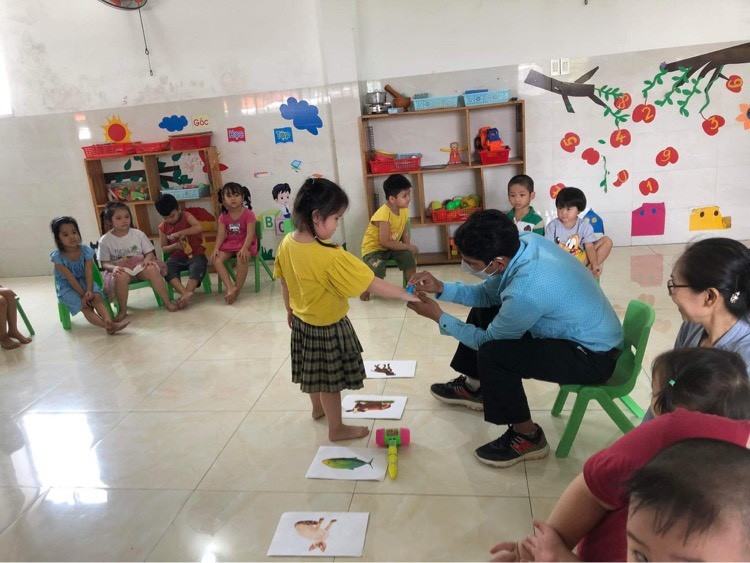 Chương trình tiếng Anh