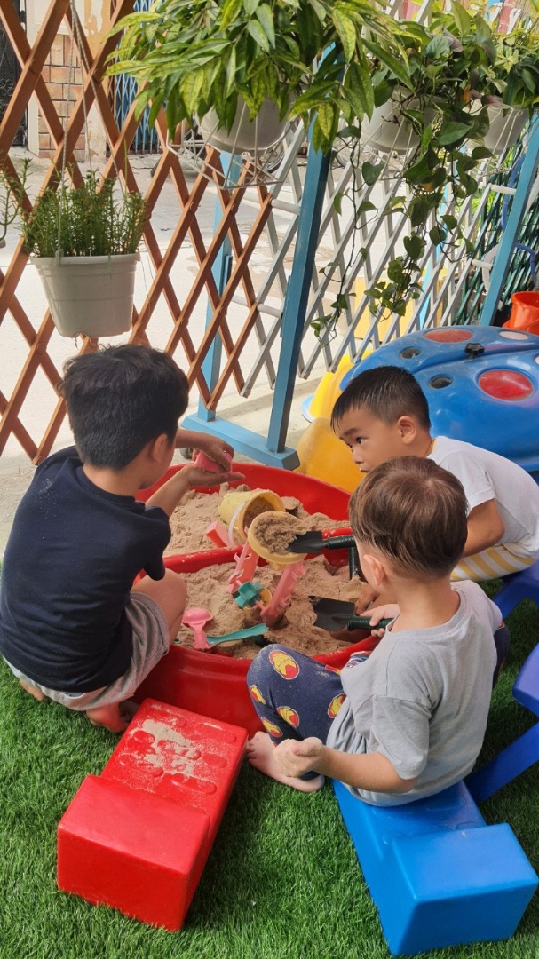 Chương trình tiếng Anh