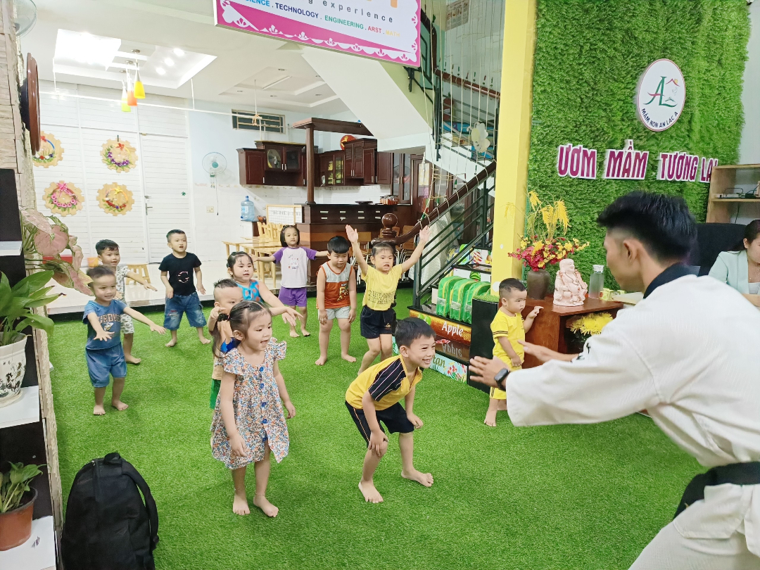 Chương trình tiếng Anh