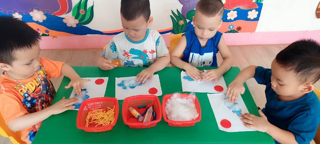 Chương trình tiếng Anh