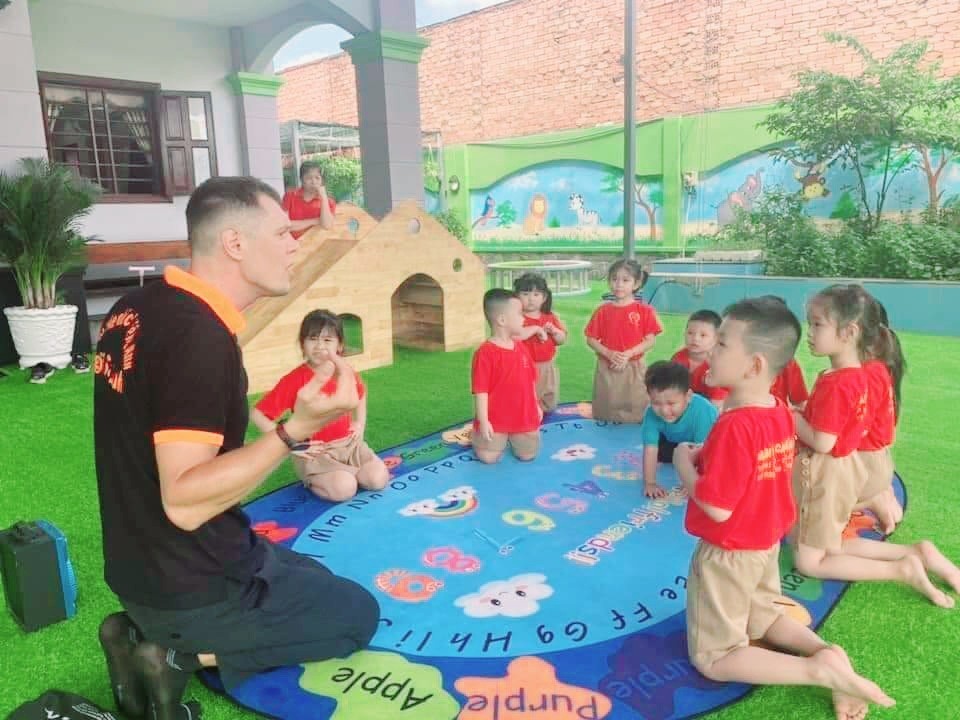 Chương trình tiếng Anh