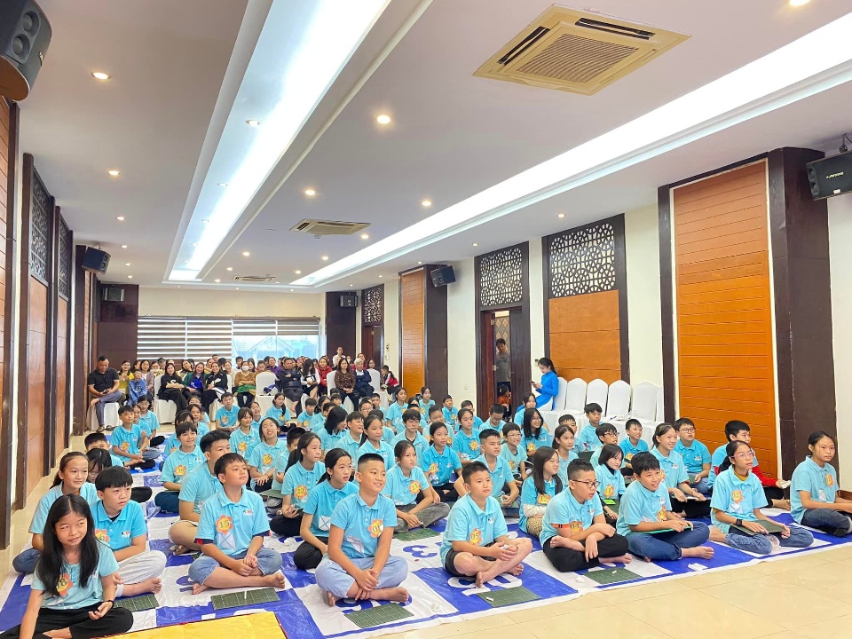 Slide https://kids-navi-s3-dev.s3.ap-southeast-1.amazonaws.com/school/19587/anh-overview/8710f61940d8.jpg