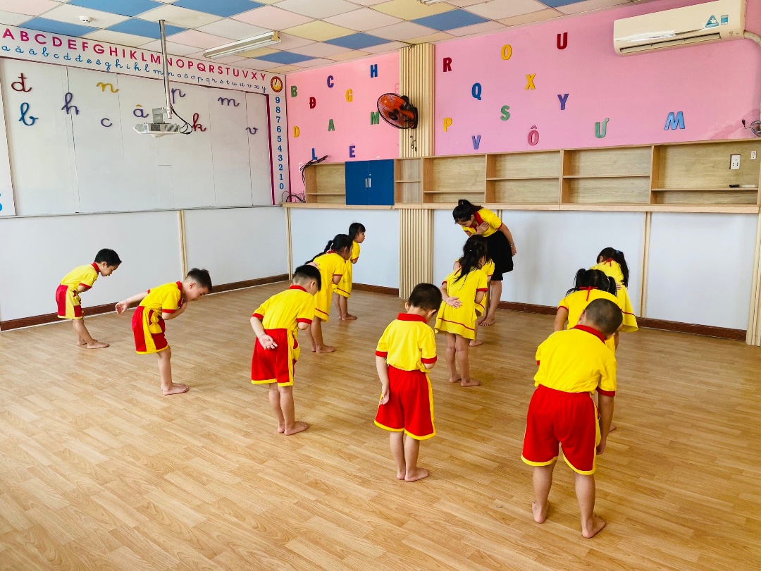 Chương trình tiếng Anh