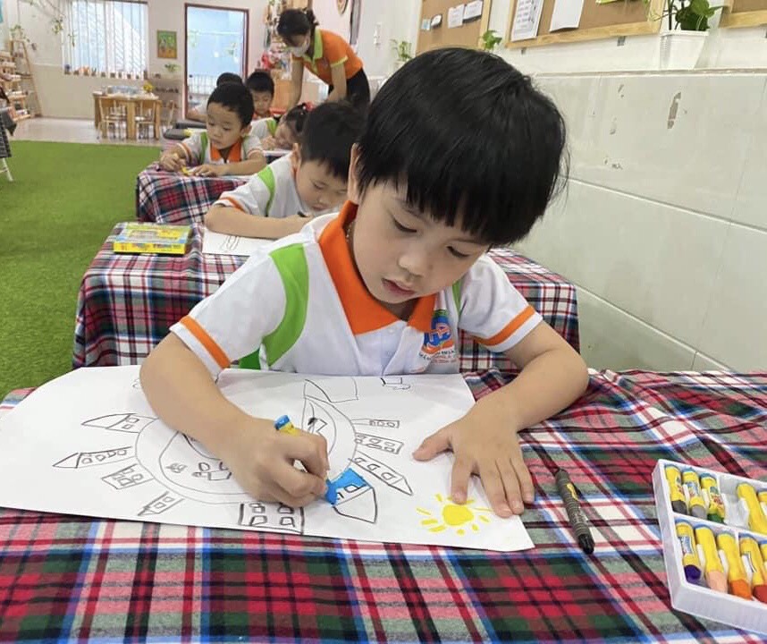 Slide https://kids-navi-s3-dev.s3.ap-southeast-1.amazonaws.com/school/2452/anh-overview/truong-mam-non-hoai-anh-7aDno3XVPmsrj736.jpg