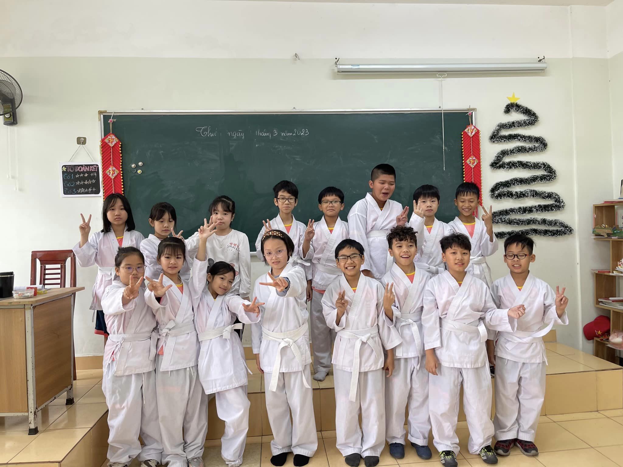 Slide https://kids-navi-s3-dev.s3.ap-southeast-1.amazonaws.com/school/24748/anh-overview/596877b276ce.jpg