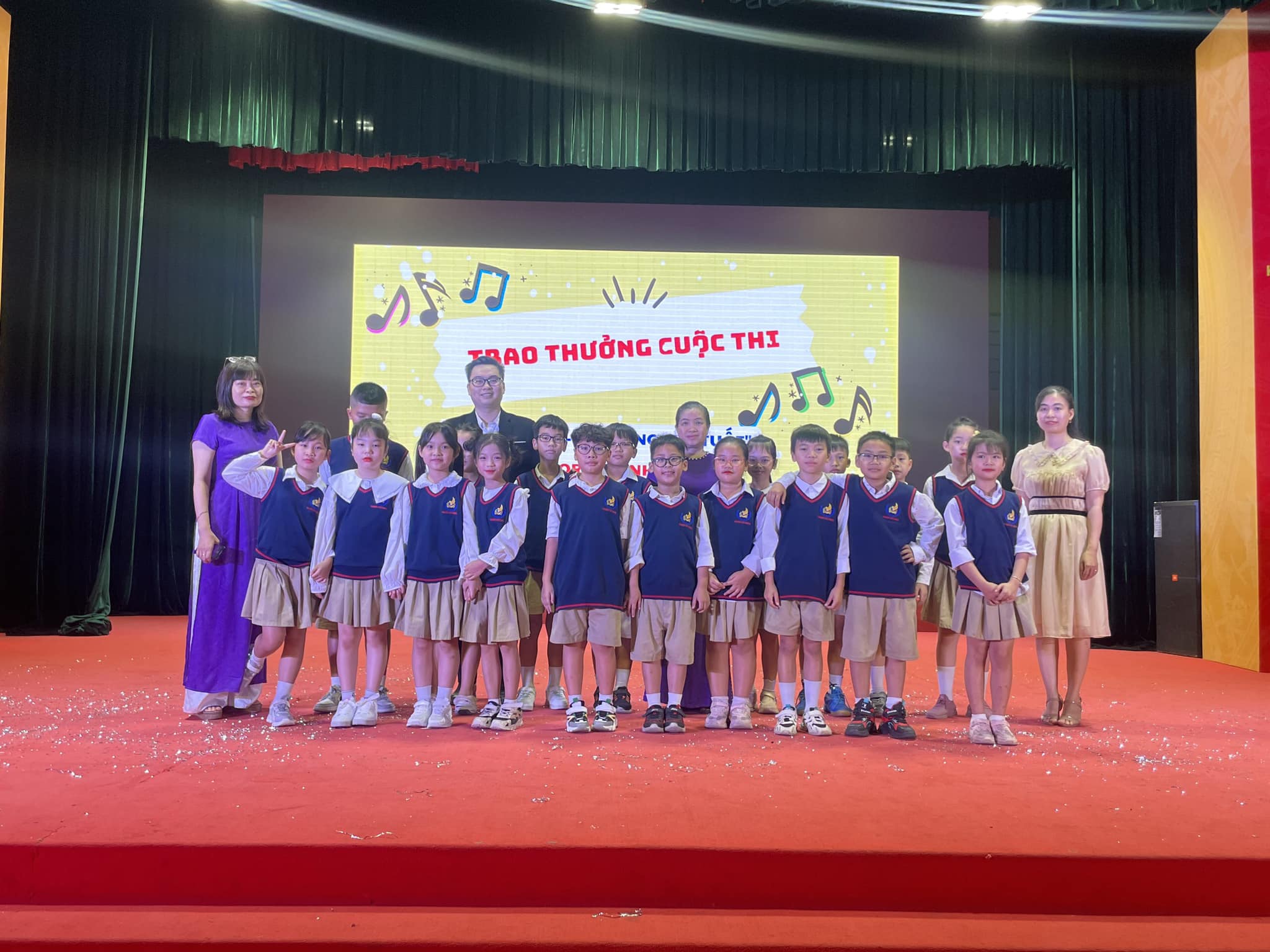 Slide https://kids-navi-s3-dev.s3.ap-southeast-1.amazonaws.com/school/24748/anh-overview/66fce0f5a2d3.jpg