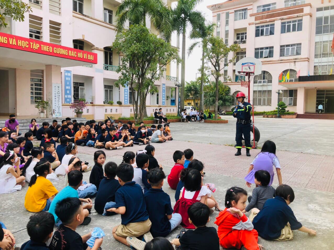 Slide https://kids-navi-s3-dev.s3.ap-southeast-1.amazonaws.com/school/24748/anh-overview/c3227d2320b9.jpg