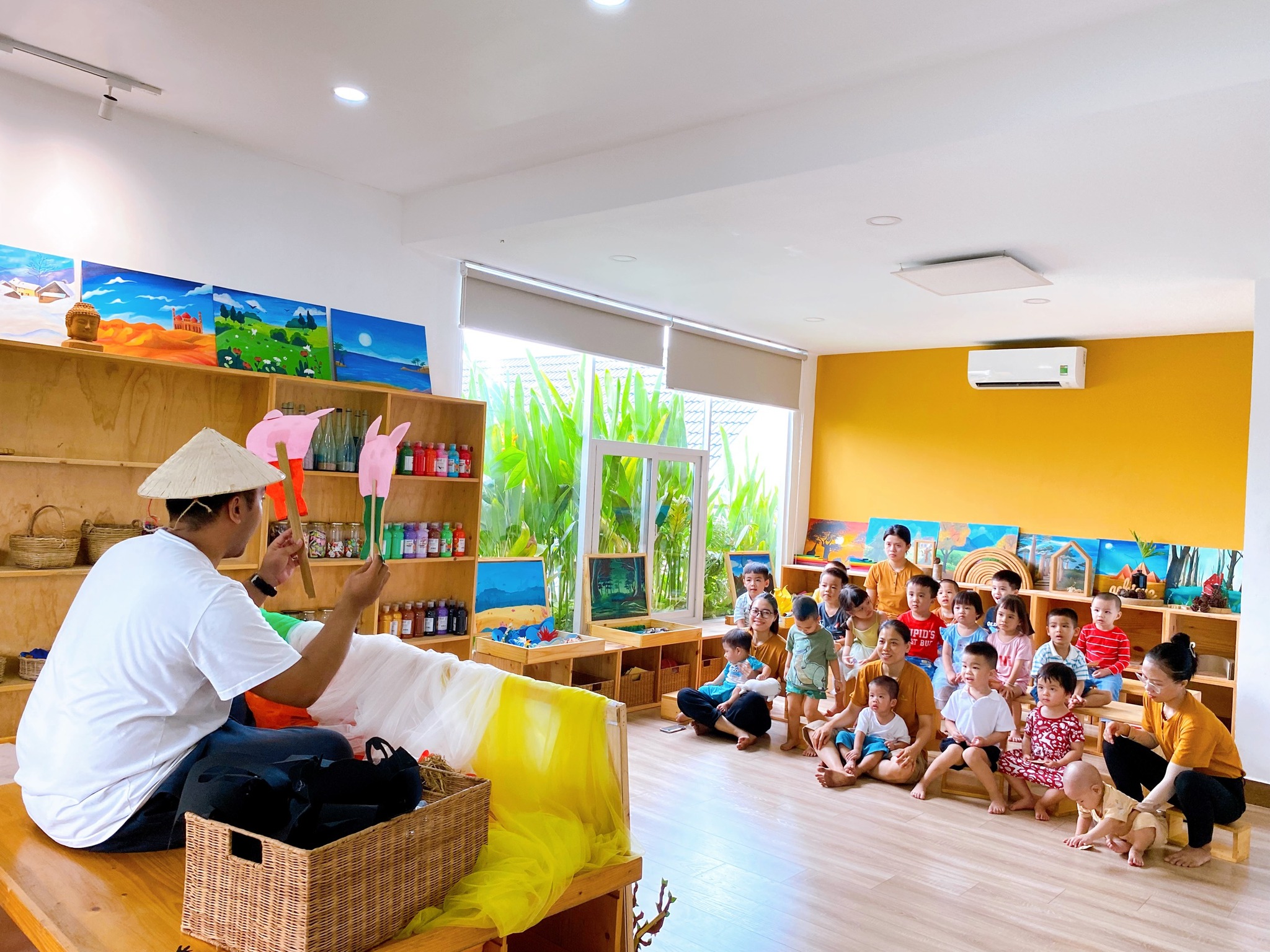 Chương trình song ngữ giúp trẻ tiếp cận tiếng Anh một cách tự nhiên