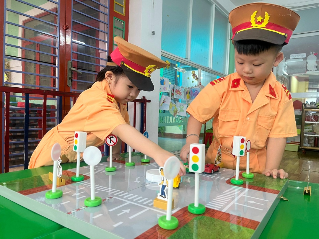 Chương trình tiếng Anh