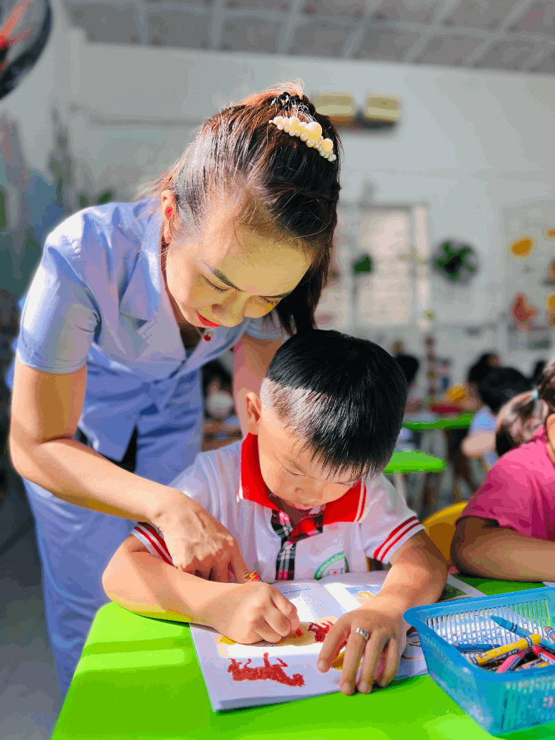 Chương trình tiếng Anh