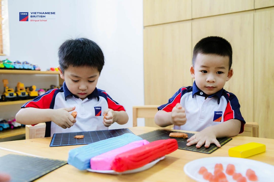 Chương trình tiếng Anh