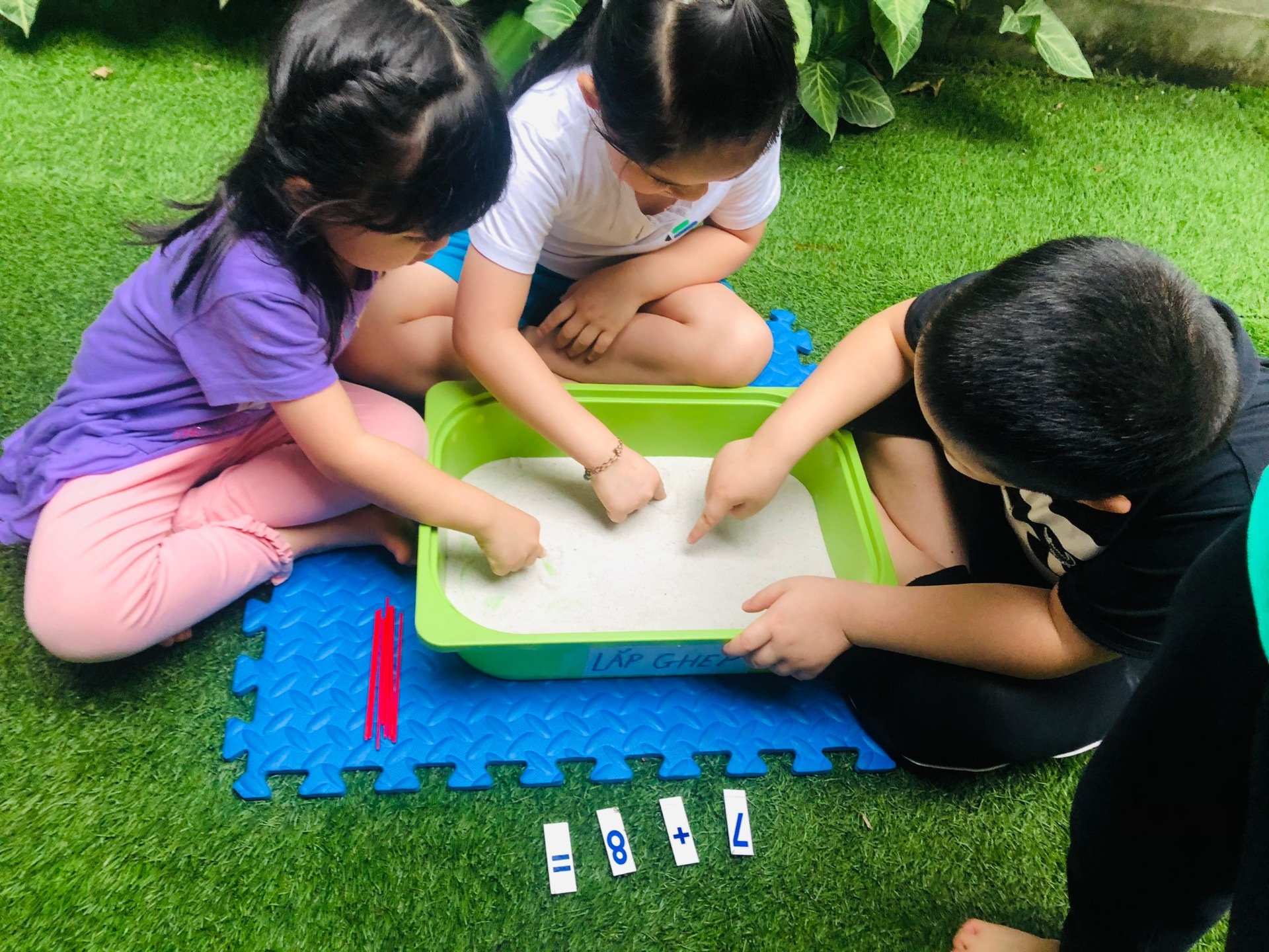 Chương trình tiếng Anh