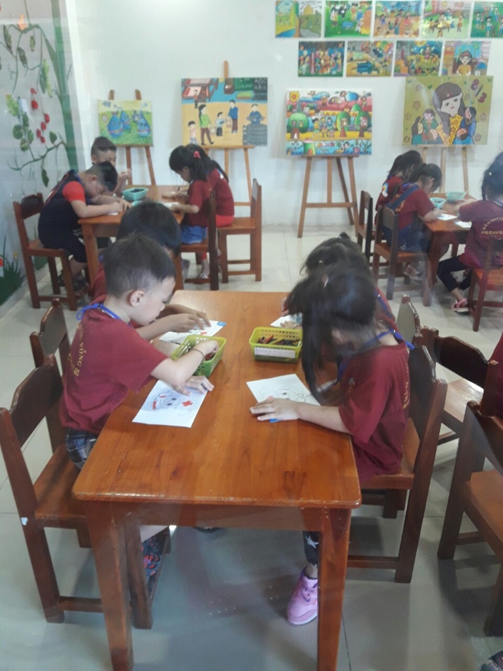 Chương trình tiếng Anh
